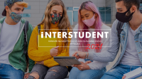  Studenci w maskach ochronnych, logotyp Interstudent